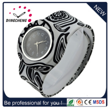 Montres imperméables de torsion de silicone de quartz pour des adultes d&#39;enfants (DC-1353)